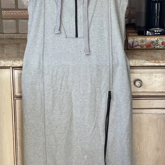 Free People Match Up Maxi Sweatshirt Hoodie No Sleeves Ribbed Hem Gray - Picture 4 of 6